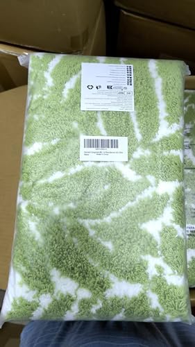 Grass Green Leaf Bathroom Runner - Bath Mats Non Slip Machine Washable Bathroom Decor Water Absorbent Bath Rugs for Sink Bathtub and Shower Leaves 18" x 47"