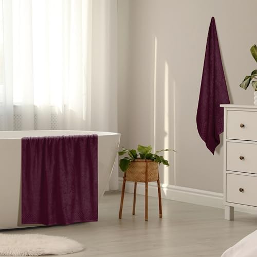 MyOwn Ultra Soft 2 Pack Oversized Bath Towel Set 28x55 inches, Cotton Large Bath Towels, Highly Absorbant Compact Quickdry & Lightweight Towel, Ideal for Gym Travel Camp Pool - Burgundy