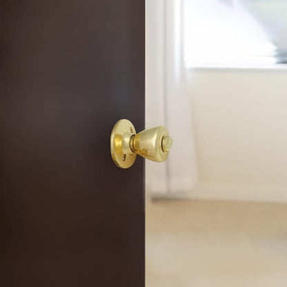 Design House 782748 Tulip Privacy Bed and Bath Door Knob Polished Brass, 1 Count (Pack of 1)