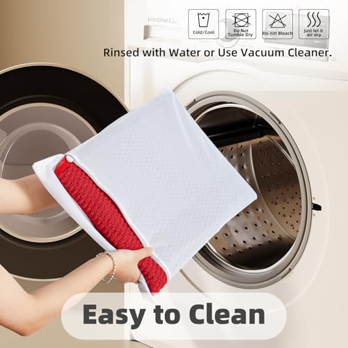 TYUU Christmas Bathroom Rugs Non Slip Washable, Super Absorbent Thin Bath Mat Small Quick Dry Low Pile Bathroom Rug, Red 16"x24" (Pack of 2)