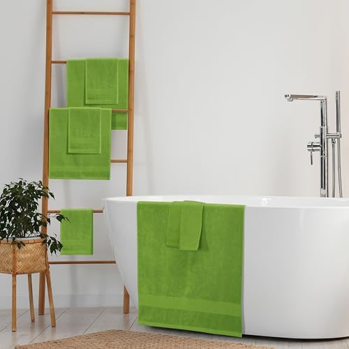 Belizzi Home 8 Piece Towel Set 100% Ring Spun Cotton, 2 Bath Towels 27x54, 2 Hand Towels 16x28 and 4 Washcloths 13x13 - Ultra Soft Highly Absorbent Machine Washable Hotel Spa Quality - Green