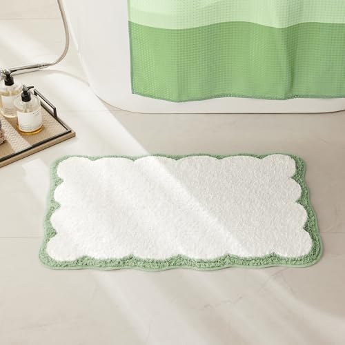 Luxury Microfiber Bathroom Rugs, White Bath Rug with Sage Green Scalloped Piping Cute Aesthetic Spring Bath Mat for Bathroom, Tub, Floor Carpet, Sink, Shower, Anti Slip, Absorbent, 32x20