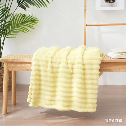 Super Size Thick Coral Fleece Bath Towel 35 * 70inches, Ultra Soft & Highly Absorbent Quick-Dry Bath Sheet, Plush Microfiber Towel for Adults, Women, Men, Spa, Beach and Gift Ideas