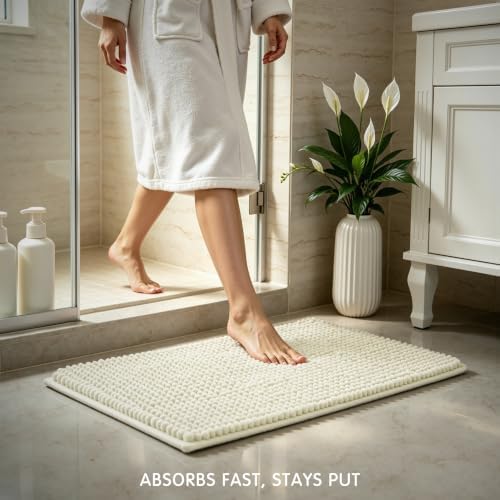 SUBRTEX Bathroom Rugs, 20" x 32" Chenille Bath Rug Soft Short Plush Bath Mat Soft Shower Mat Water Absorbent Shower Mat Quick Dry Machine Washable, Cream White