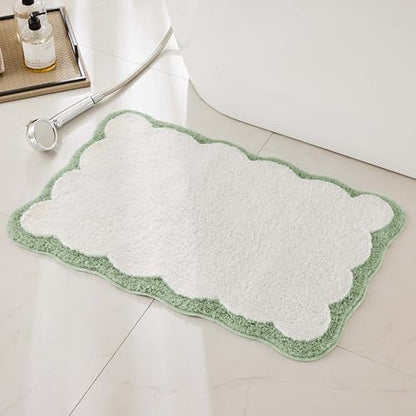 Luxury Microfiber Bathroom Rugs, White Bath Rug with Sage Green Scalloped Piping Cute Aesthetic Spring Bath Mat for Bathroom, Tub, Floor Carpet, Sink, Shower, Anti Slip, Absorbent, 32x20