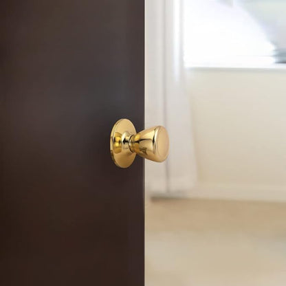 Design House Tulip Passage Door Knob for Hall and Closet, Fits Standard Doors, Polished Brass – Design House, 782730