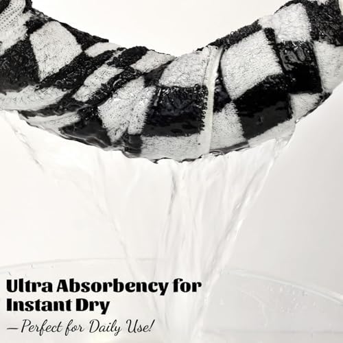 Jacquotha Black and White Checkered Cotton Bath Towels Set of 2