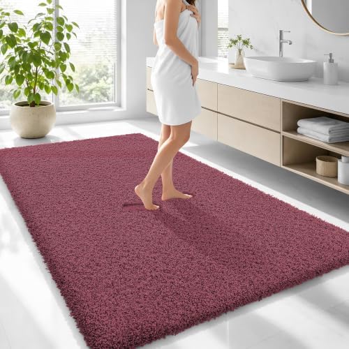 OLANLY Microfiber Large Bathroom Rugs 70x46, Ultra Soft Bath Mat, Burgundy