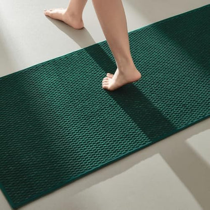 TYUU Bathroom Runner Rugs, Long Bath Mat Runner Washable Thin Quick Dry Low Pile Bathroom Runner Rugs Non Slip, Dark Green 24"x70"