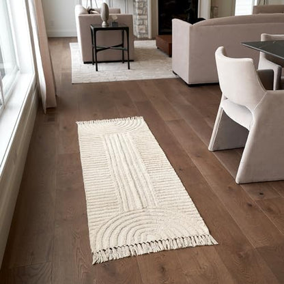 Beautiful 2x6 ft Boho Runner Rug with Tassels - Soft Cotton for Hallway