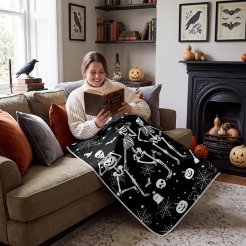 Moukeren Set of 3 Halloween Bathroom Towels Gothic Skull Bath Towel Hand Towels and Washcloth Soft Spooky Black White Decorative Towel Housewarming Gifts for Farmhouse Bathroom Kitchen