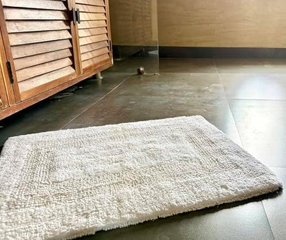 KEMA Bathroom Rugs 17"x24", Cotton Reversible Bath Mat for Bathroom Ultra Soft Plush Bath Rugs Water Absorbent Quick Dry Thick Floor Mats for Shower, Restroom, Bedroom, Kitchen (White)