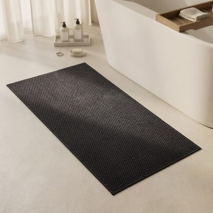 Triohero Bathroom Rugs Non Slip Washable, Super Absorbent Thin Bath Mat Quick Dry Low Pile Bathroom Rug, Black 24"x47"