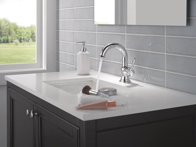 Delta Roe Chrome Bathroom Faucet 1 Hole, Single Hole Bathroom Sink Faucet for Vanity, Push-Pop Drain Assembly, Chrome 15985LF