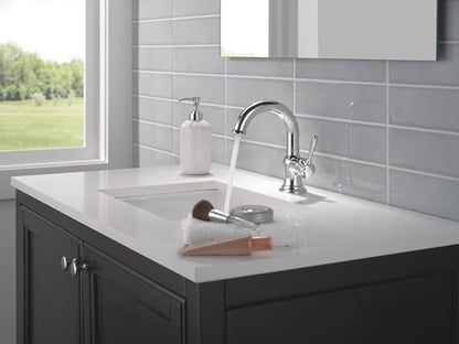 Delta Roe Chrome Bathroom Faucet 1 Hole, Single Hole Bathroom Sink Faucet for Vanity, Push-Pop Drain Assembly, Chrome 15985LF