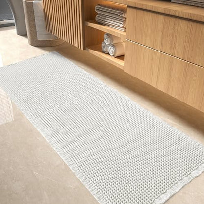 tchdio Waffle Bath Mat-Runner Rug, Super Absorbent Non Slip Bath Mats for Bathroom Machine Washable Long Rugs with Tassels, Bath Rugs for Bathroom Floor Beside Tub, 2' x 4'(24" x 48")