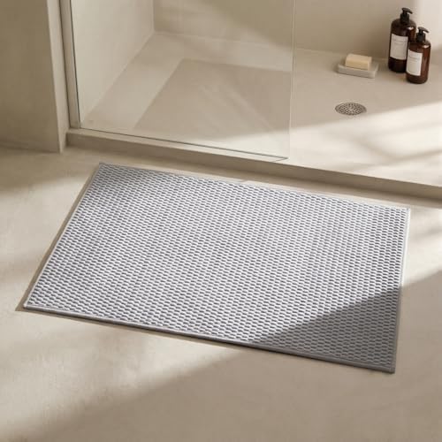 Triohero Bathroom Rugs Non Slip Washable, Super Absorbent Thin Bath Mat Small Quick Dry Low Pile Bathroom Rug, Light Grey 20"x30"