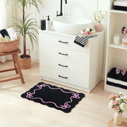 Mocsicka Pink Bow Bath Mat Cute Bow Bathroom Rug Super Soft Absorbent Black Pink Bathroom Rugs Non Slip Bath Mat Machine Washable Rug for Bathrooms 20x32 inches