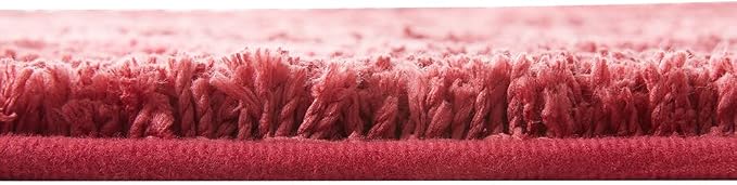 Hearth & Harbor Bathroom Rugs, Shaggy Plush Bath Mat, Ultra Soft Non Slip Backing Rubber, Chevron Design Bath Rug, Red, 20 x 24 Inch