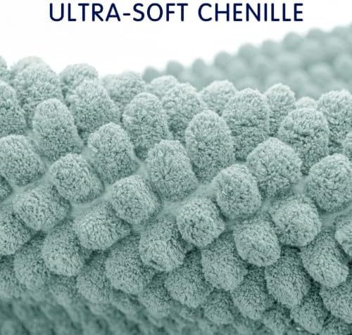 SUBRTEX Bathroom Rugs, 24" x 44" Chenille Bath Rug Soft Short Plush Bath Mat Soft Shower Mat Water Absorbent Shower Mat Quick Dry Machine Washable, Light Green