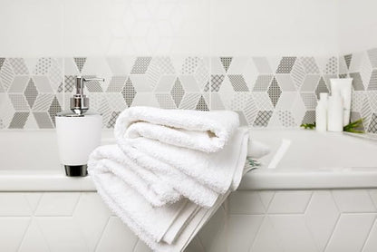ZUPERIA White Bath Towels Bulk 60 Pack (24 x 48 Inches) - 100% Cotton Economy Light Weight Towels for Commercial Use - Quick Dry, Ultra-Soft, and Absorbent Bulk Towels