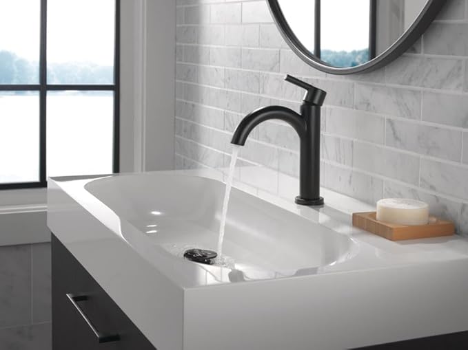 Delta Nicoli Matte Black Bathroom Faucet 1 Hole, Single Hole Bathroom Sink Faucet for Vanity, Push-Pop Drain Assembly, Matte Black 15749LF-BL