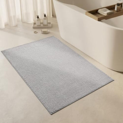 Triohero Large Bathroom Rugs Non Slip Washable Bath Rugs Super Absorbent Bathroom Rug Thin Quick Dry Low Pile Bath Mats, Light Grey 36x48