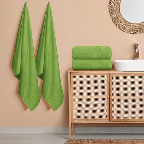 Belizzi Home 4 Pack Bath Towel Set 27x54, 100% Ring Spun Cotton, Ultra Soft Highly Absorbent Machine Washable Hotel Spa Quality Bath Towels for Bathroom, 4 Bath Towels - Green