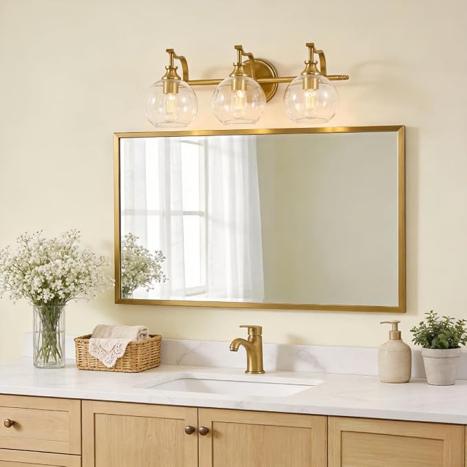 Bruhsed Gold Bathroom Light Fixtures, Gold 3 Light Bathroom Vanity Lights, 3 Lights Wall Light with Globe Clear Lampshade, Vintage Brass Sconce with Metal Lamp Body for Bedroom, Living Room