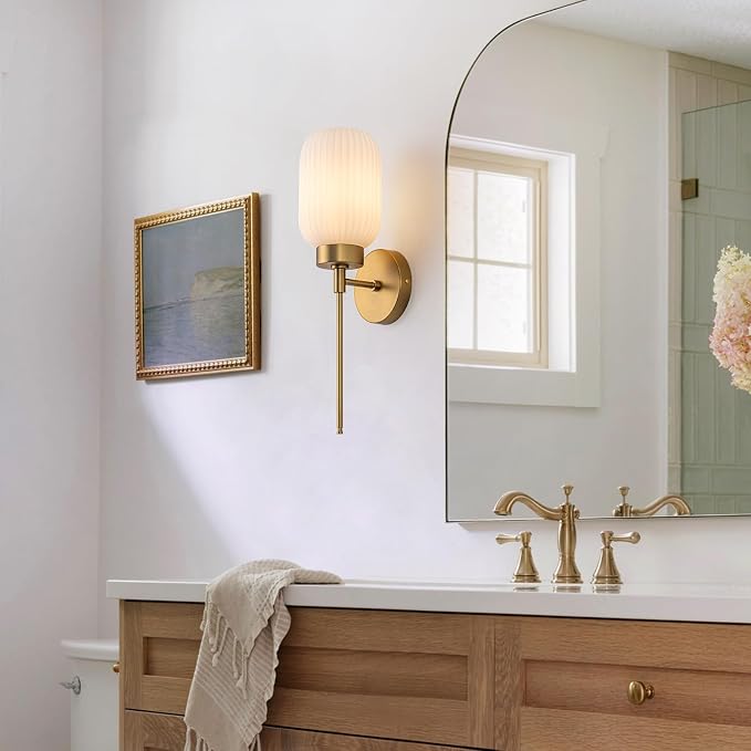 Gold Bathroom Wall Sconce, 1-Light Single Bathroom Vanity Light, Modern Brass Wall Sconce with Frosted Milk White Striped Glass Shade for Bedroom Hallway Entrance | Frosted Milk White Striped Glass Shade, Milk Glass Vanity Light for Bedroom Hallway Ent...