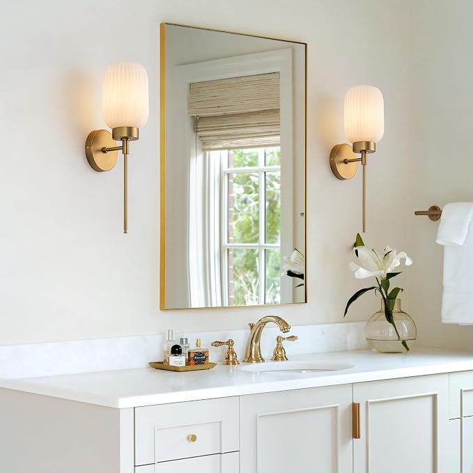 Gold Bathroom Wall Sconce, 1-Light Single Bathroom Vanity Light, Modern Brass Wall Sconce with Frosted Milk White Striped Glass Shade for Bedroom Hallway Entrance | Frosted Milk White Striped Glass Shade, Milk Glass Vanity Light for Bedroom Hallway Ent...