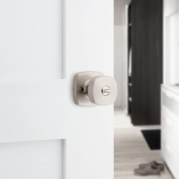 Kwikset Arroyo Knob Entry Door Knob with Lock and Key, Secure Keyed Handle Exterior, Front Entrance and Bedroom, Satin Nickel, Pick Resistant SmartKey Rekey Security and Microban