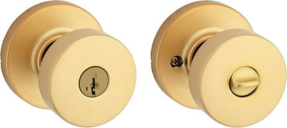 Kwikset Pismo Entry Door Knob with Lock and Key, Secure Keyed Handle Exterior Doorknob, Front Entrance and Bedroom, Satin Brass, Round, Pick Resistant SmartKey Rekey Security, Microban Protection