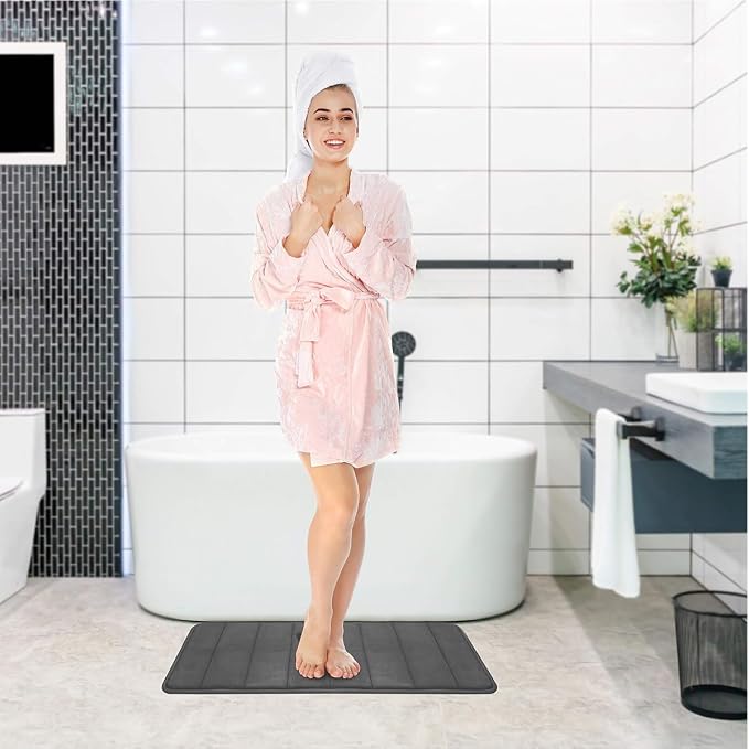 RUN HELIX Grey Bathroom Rugs, Ultra Absorbent Non-Slip Memory Foam Bath Rugs, Washable Bedroom mats,Soft Velvet Bath Mats,Easier to Dry for Bathroom Floor Rugs