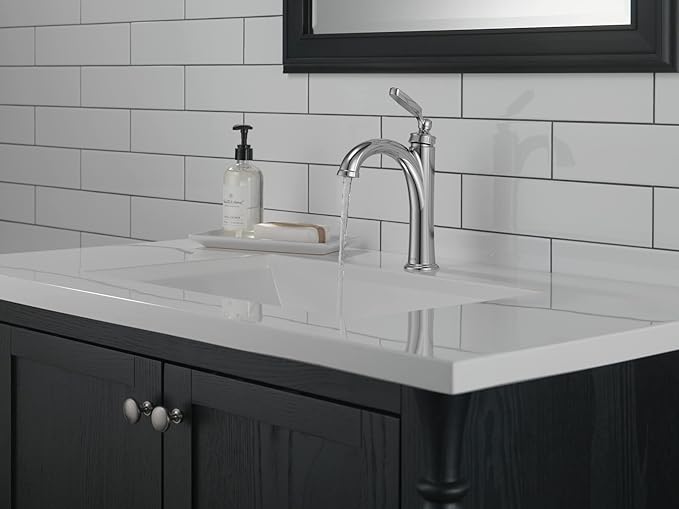 Delta Woodhurst Chrome Bathroom Faucet 1 Hole, Single Hole Bathroom Sink Faucet for Vanity, Metal Push-Pop Drain Assembly, Chrome 532-MPU-DST