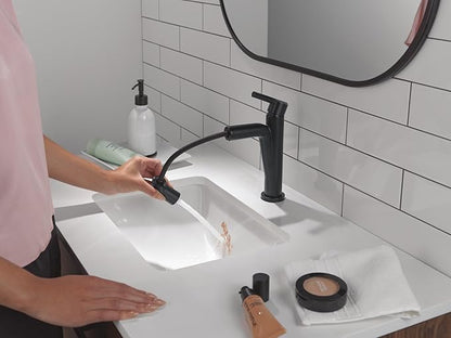 Delta Nicoli 1 Hole Matte Black Bathroom Faucet with Sprayer, Single Hole Bathroom Sink Faucet with Pull Out Sprayer for Vanity, Push-Pop Drain, Matte Black 15849LF-BLPD