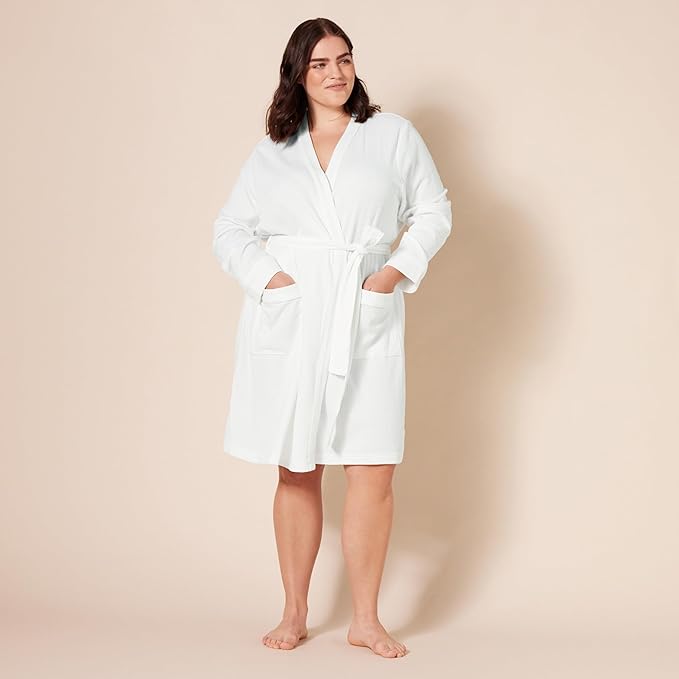 Amazon Essentials Women's Lightweight Cotton Waffle Mid-Length Bathrobe (Available in Plus Size)
