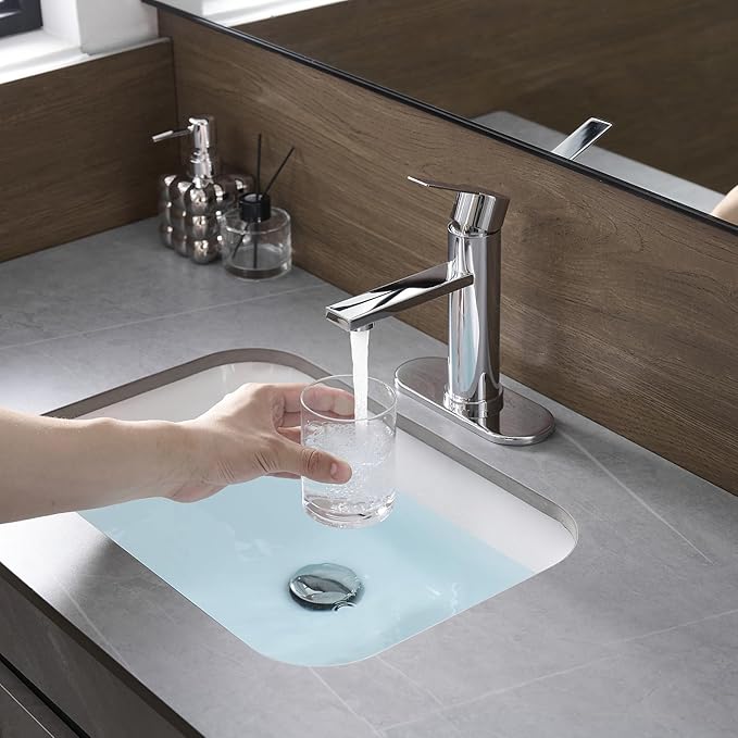 Chrome Bathroom Faucet Single Hole Single Handle Vanity Modern Sink RV Bathroom Faucet with Pop-up Drain for 1 - or 3 Hole Sink (Chrome)