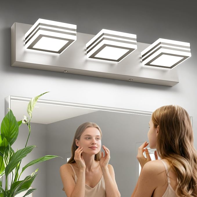 SOLFART LED Bathroom Vanity Light Fixtures： 3 Light Brushed Nickel Modern Acrylic Bathroom Wall Lighting Fixtures Over Mirror 20in