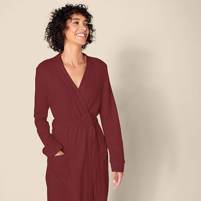 Amazon Essentials Women's Lightweight Waffle Full-Length Bath Robe (Available in Plus Size)