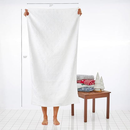 SKL Home Christmas/Winter Subtle Snowflakes Bath Towel, 100% Cotton, White | 550 GSM. Soft & absorbent. Textured jacquard pattern. Great for use in the bathroom, kitchen or bar & gifting.