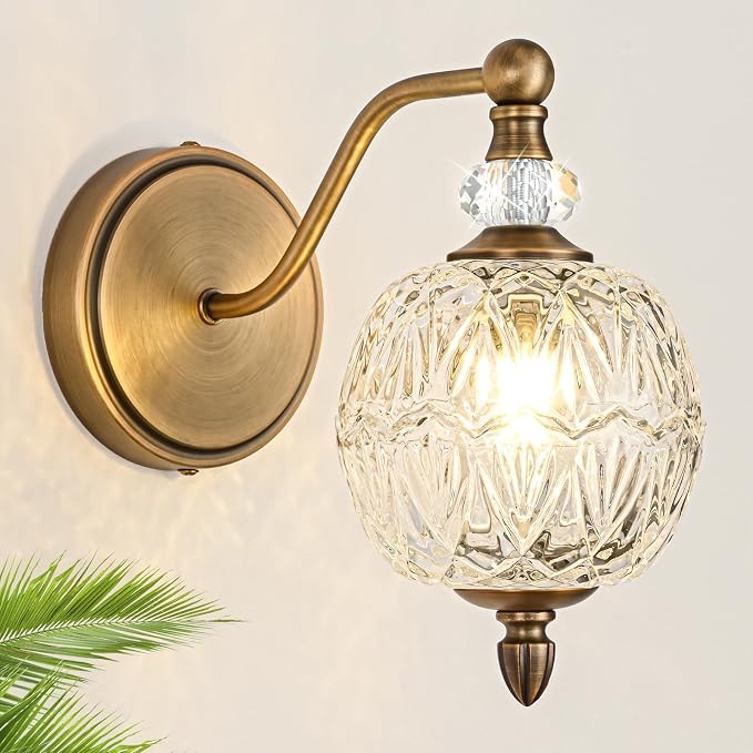 1 Piece Vintage Wall Sconce, 1-Light Mid Century Matte Antique Brass Finish Wall Sconce with Globe Glass Shade, Retro Light for Bathroom, Bedroom, Living Room,Powder Room