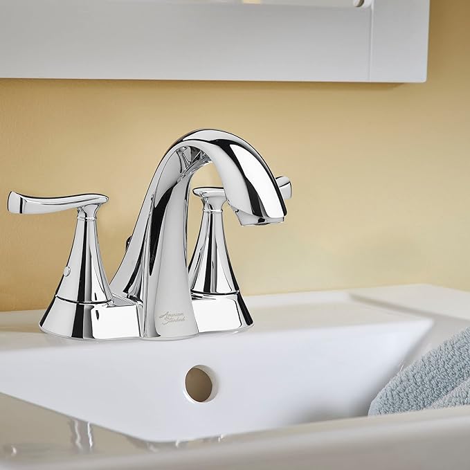 Chatfield® 4-Inch Centerset 2-Handle Bathroom Faucet 1.2 gpm/4.5 L/min with Lever Handles
