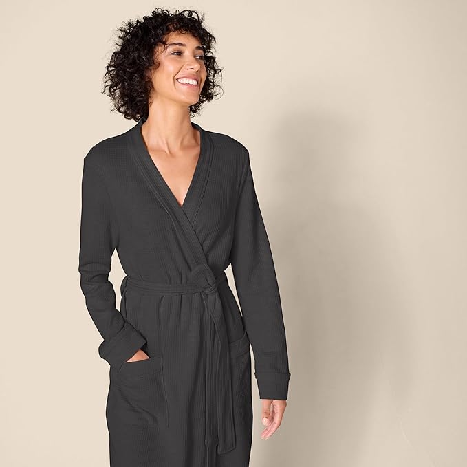 Amazon Essentials Women's Lightweight Waffle Full-Length Bath Robe (Available in Plus Size)