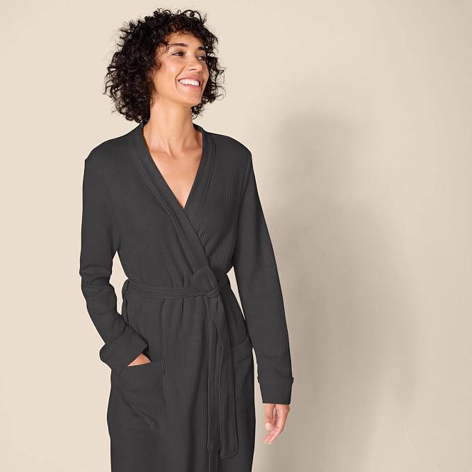 Amazon Essentials Women's Lightweight Waffle Full-Length Bath Robe (Available in Plus Size)