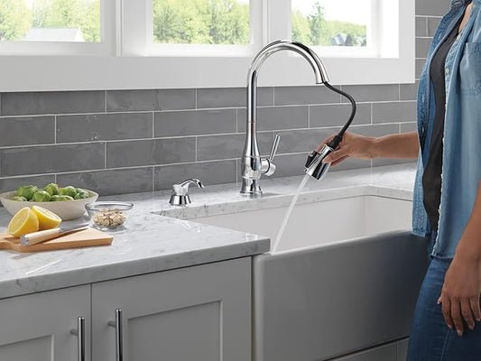Delta Hazelwood Chrome Kitchen Faucet with Pull Down Sprayer and Soap Dispenser, Modern Single Hole Kitchen Sink Faucet, Single Handle, Chrome 19831Z-SD-DST