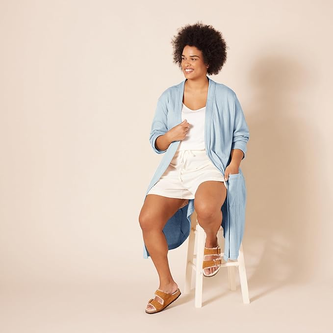 Amazon Essentials Women's Lightweight Cotton Waffle Mid-Length Bathrobe (Available in Plus Size)
