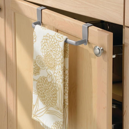 mDesign Steel Metal Wire Over Cabinet Towel Rack Storage Organizer - Hang on Cabinet or Door - Towel Bar Holder for Kitchen - Holds Hand Towels, Washcloths - Spira Collection - Silver