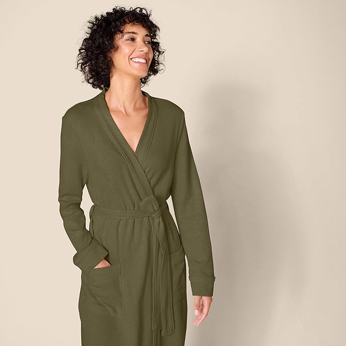 Amazon Essentials Women's Lightweight Waffle Full-Length Bath Robe (Available in Plus Size)
