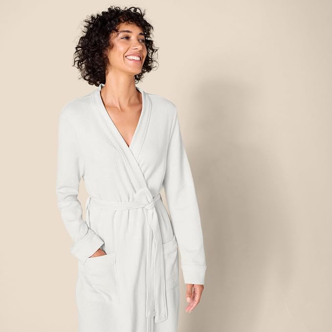Amazon Essentials Women's Lightweight Waffle Full-Length Bath Robe (Available in Plus Size)